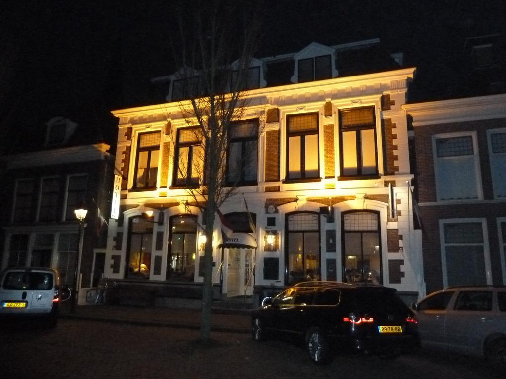 Hotel Centraal Харлинген Экстерьер фото