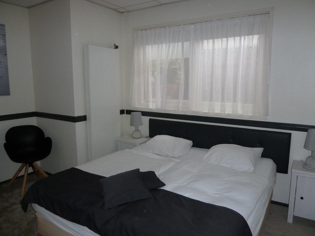 Hotel Centraal Харлинген Экстерьер фото