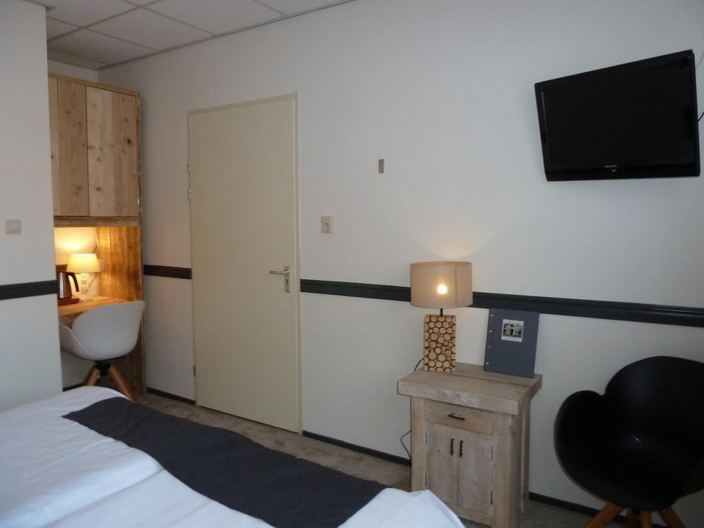 Hotel Centraal Харлинген Экстерьер фото